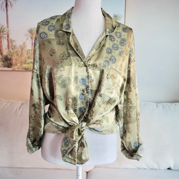 Vintage Tops - Vintage pajama silky like top